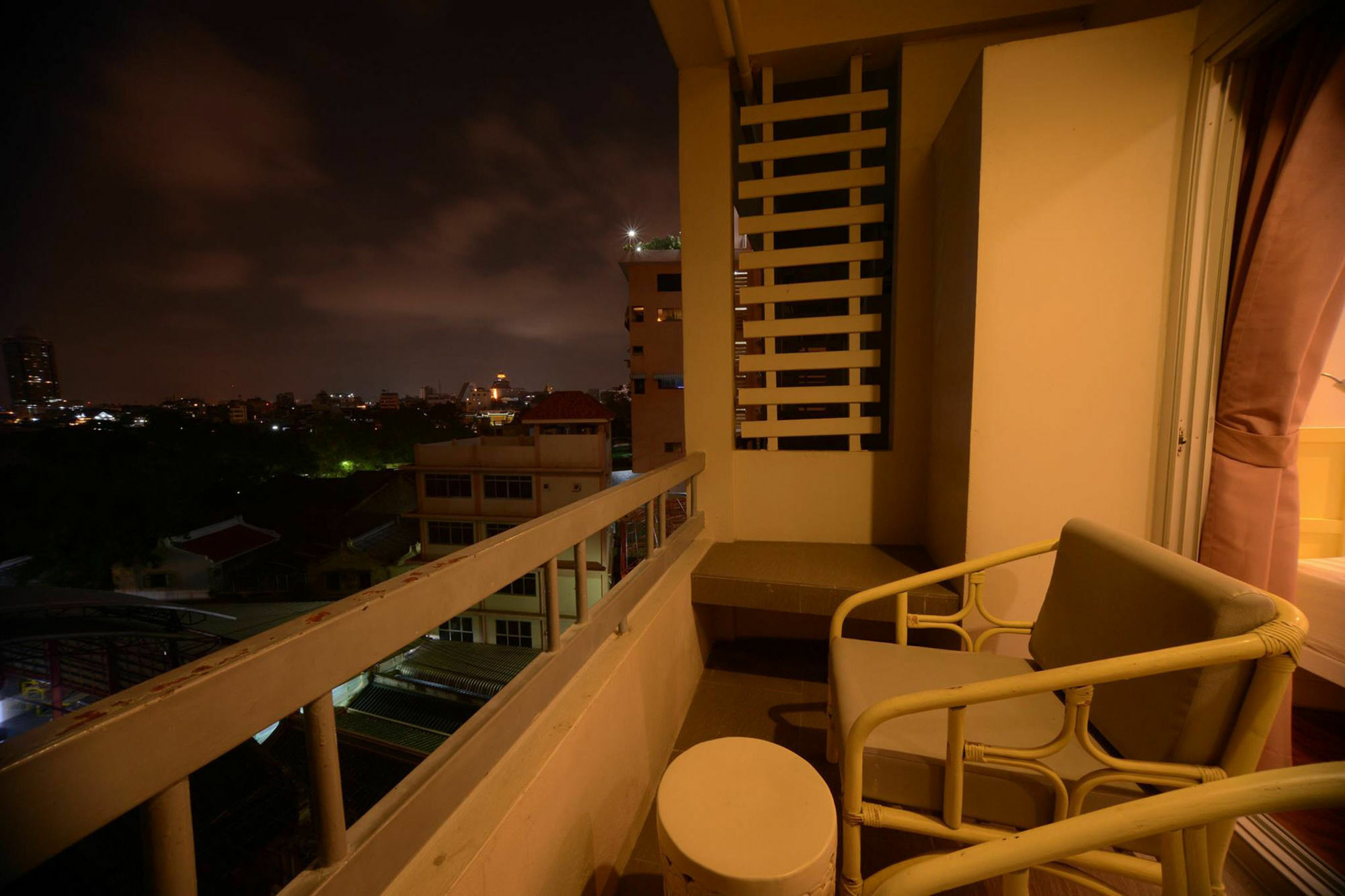 Riverview Residence Bangkok Dış mekan fotoğraf